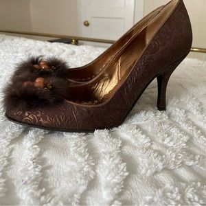 Brown silk pump with fur accent- worn once